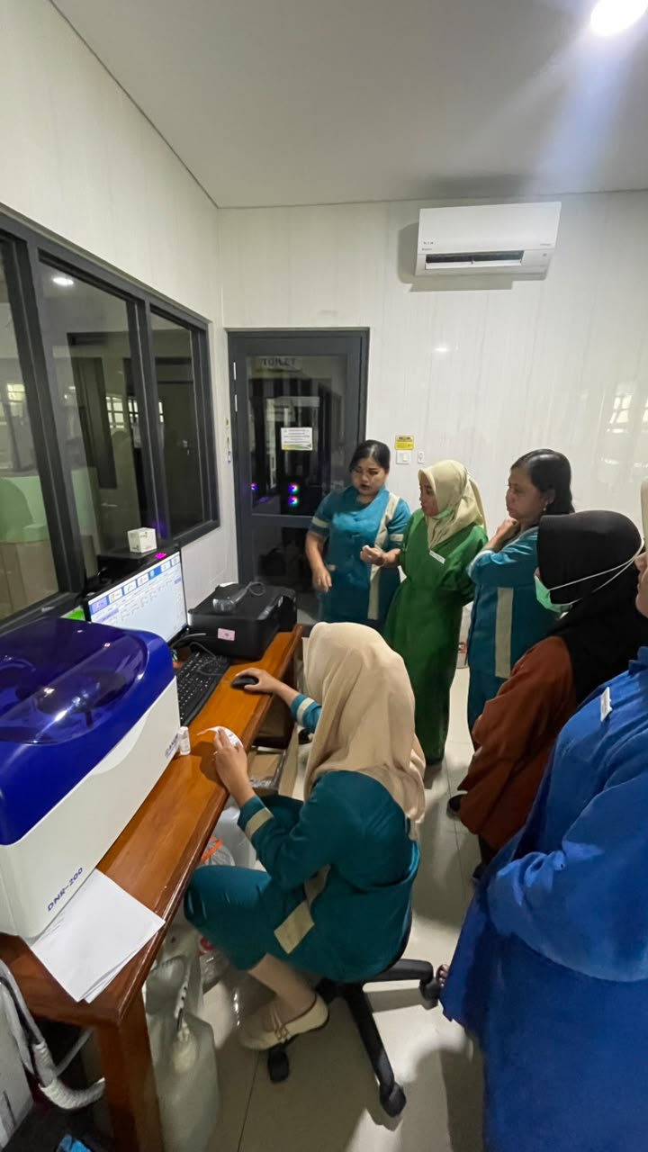 Intaslasi dan Training Penggunaan TerasLIS di RSU Mitra Pedan Klaten - Foto 5